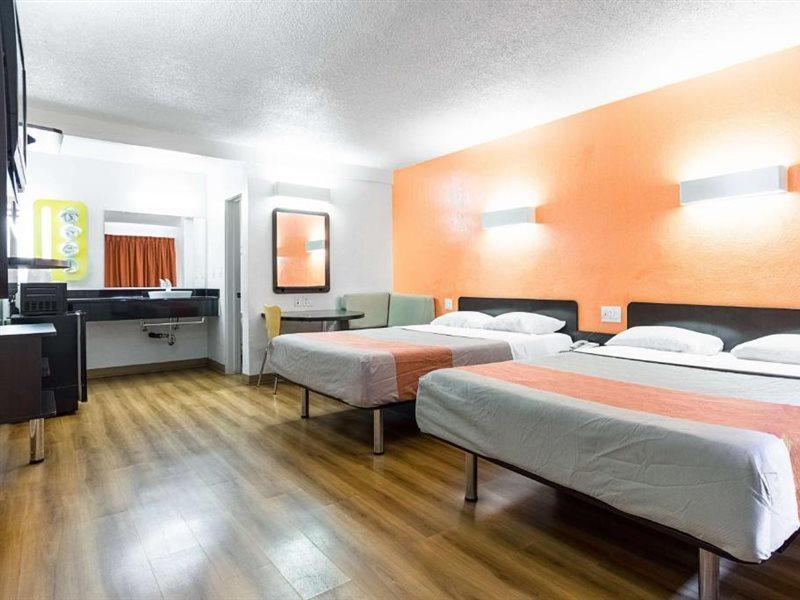 Motel 6-Long Beach, Ca - International City Esterno foto