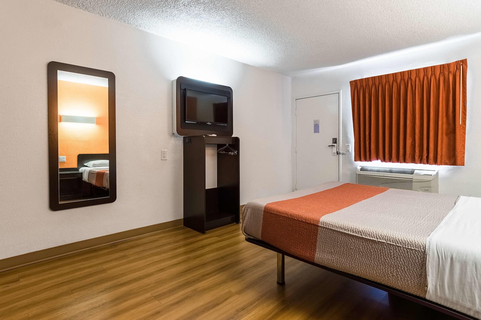 Motel 6-Long Beach, Ca - International City Esterno foto