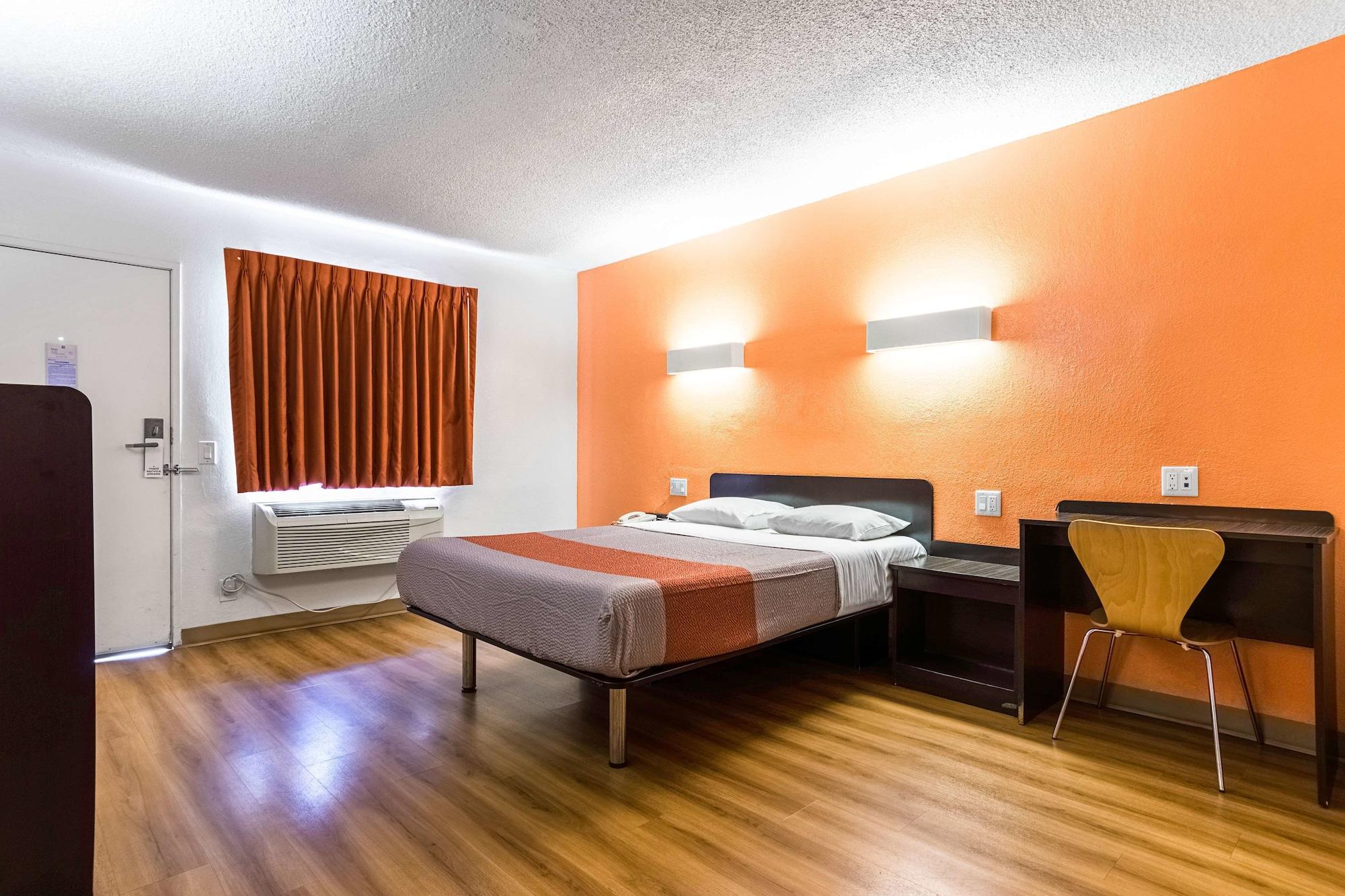 Motel 6-Long Beach, Ca - International City Esterno foto