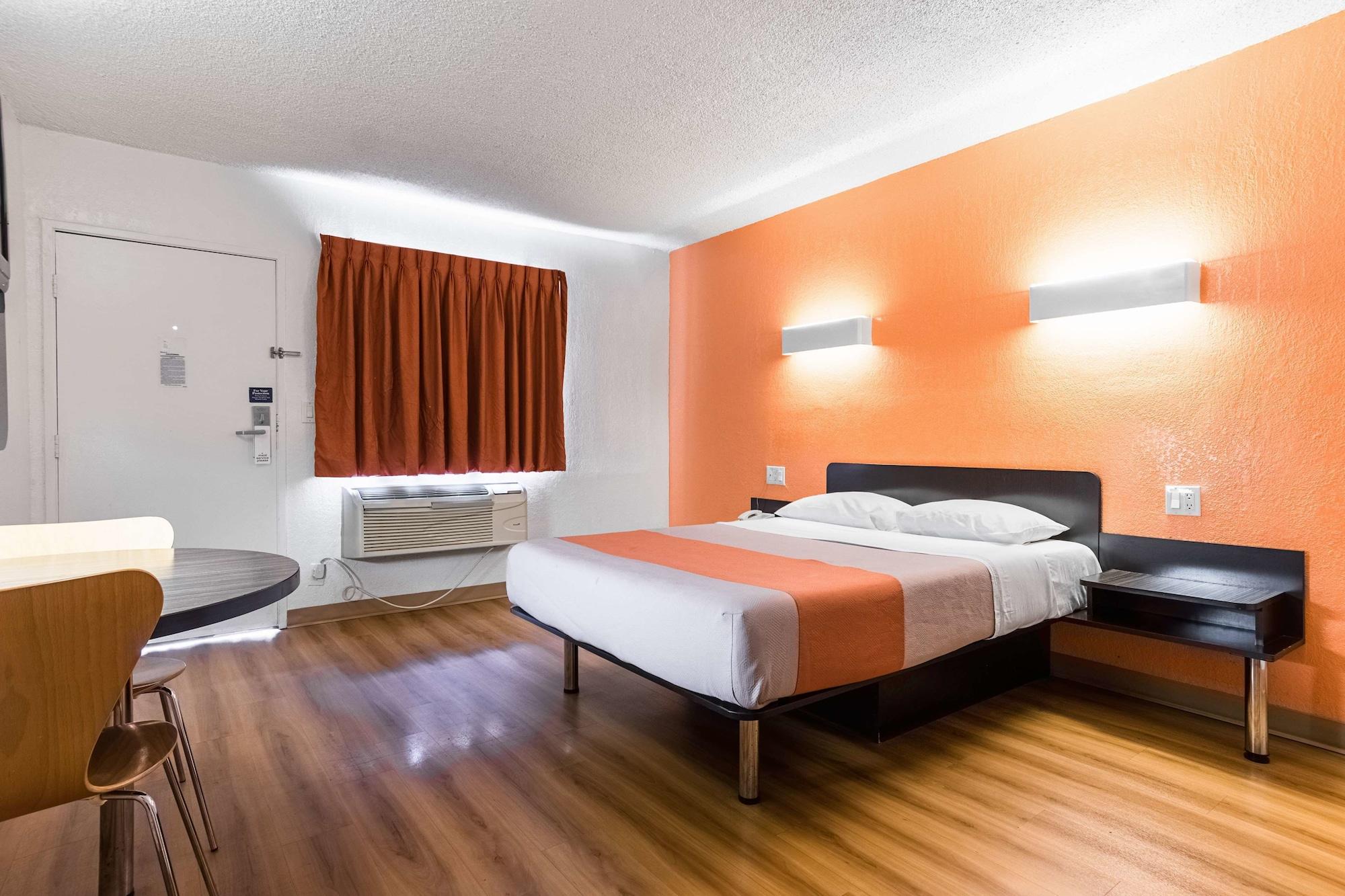 Motel 6-Long Beach, Ca - International City Esterno foto