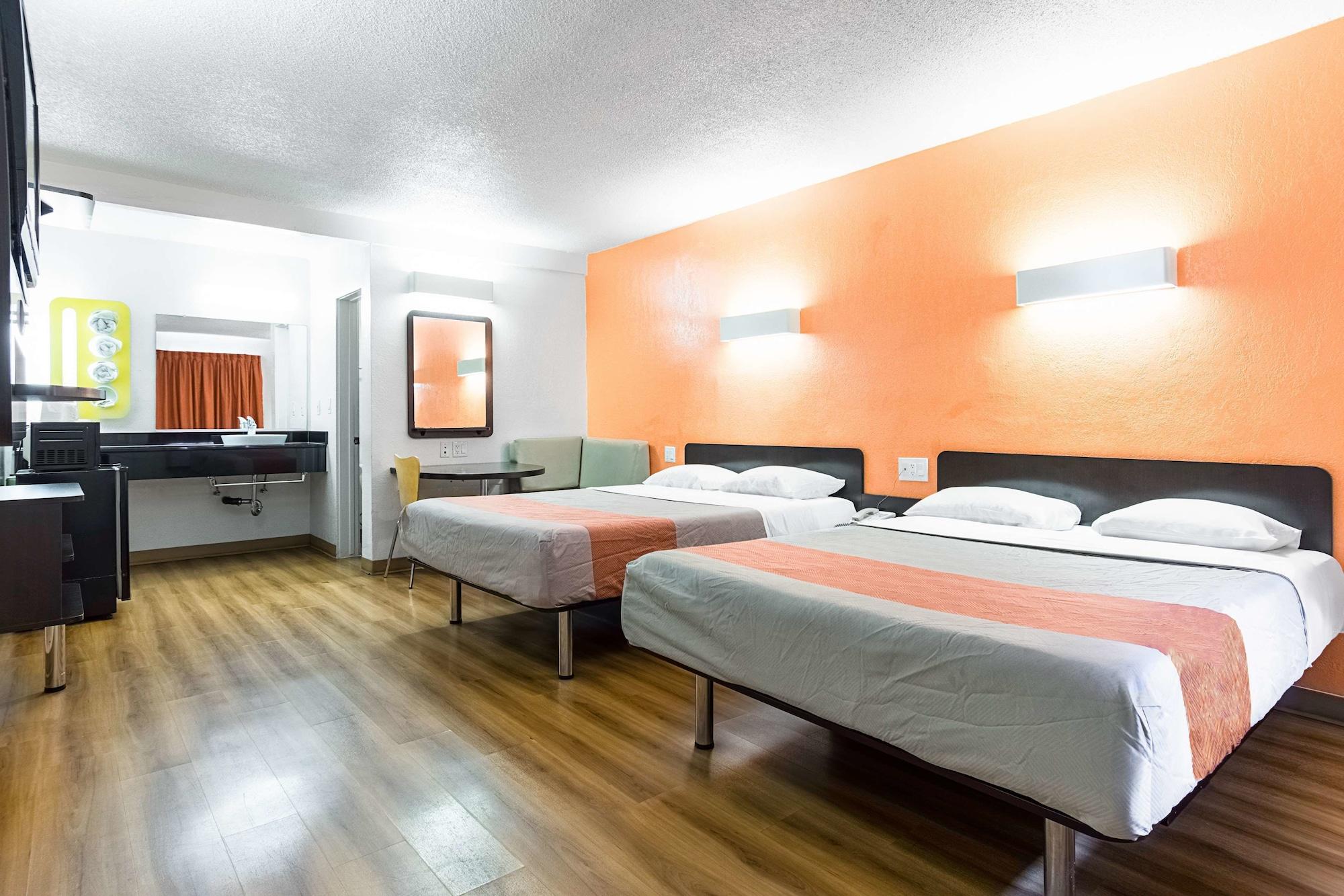 Motel 6-Long Beach, Ca - International City Esterno foto