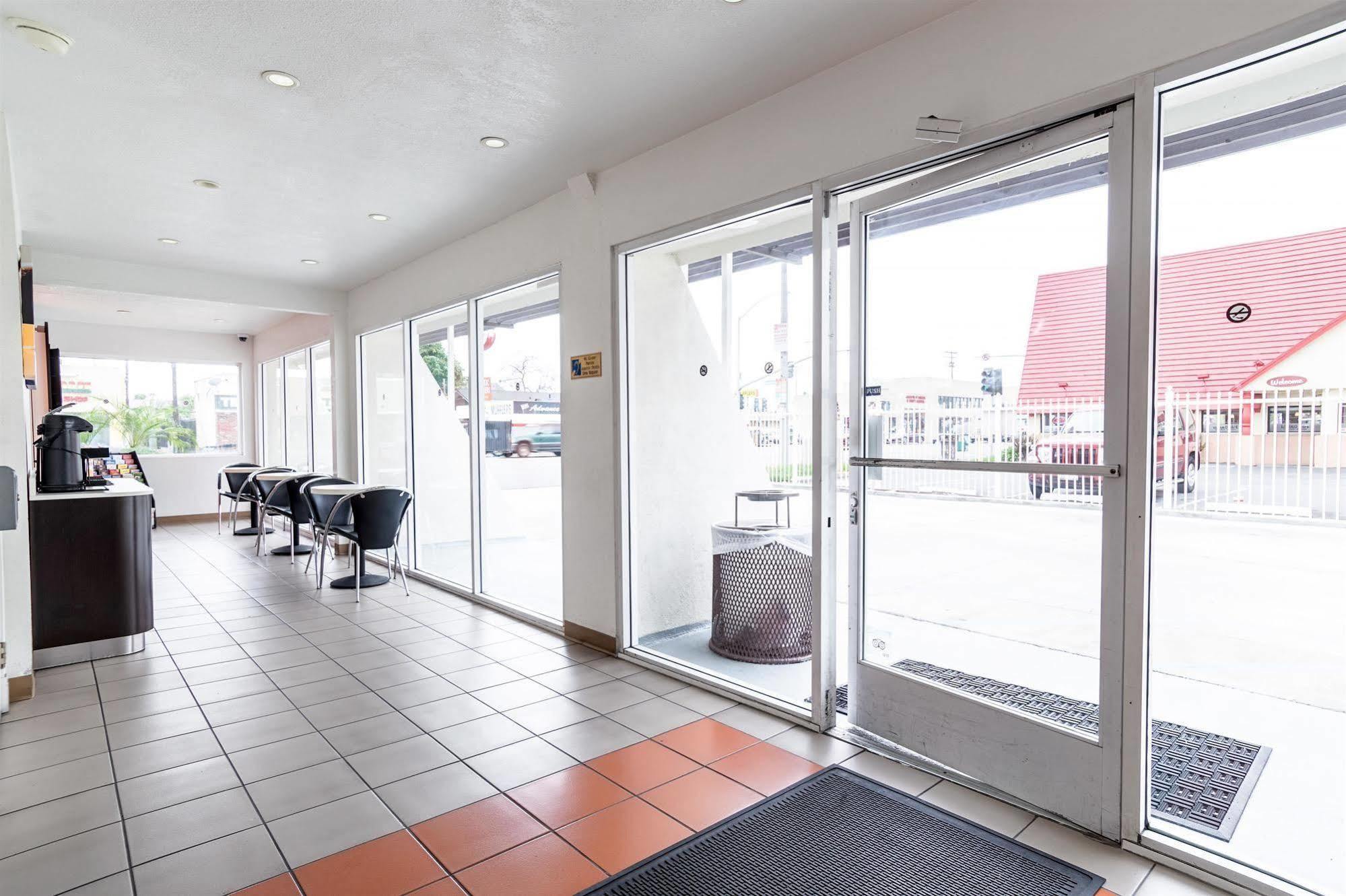 Motel 6-Long Beach, Ca - International City Esterno foto
